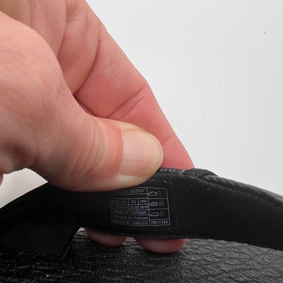 Kids Sanuk Flip Flops Size 11/12 - Picture 9 of 10